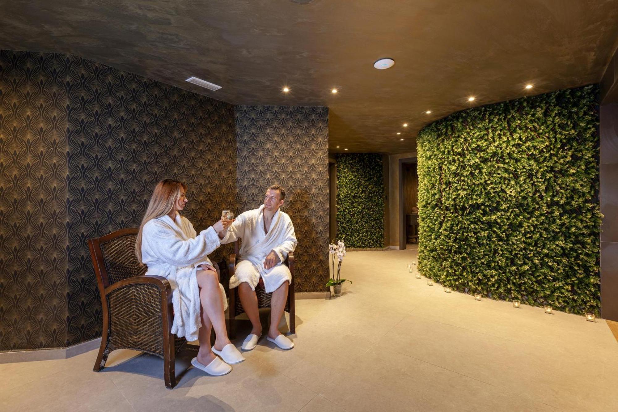 Pergola Hotel & Spa Mellieha Luaran gambar