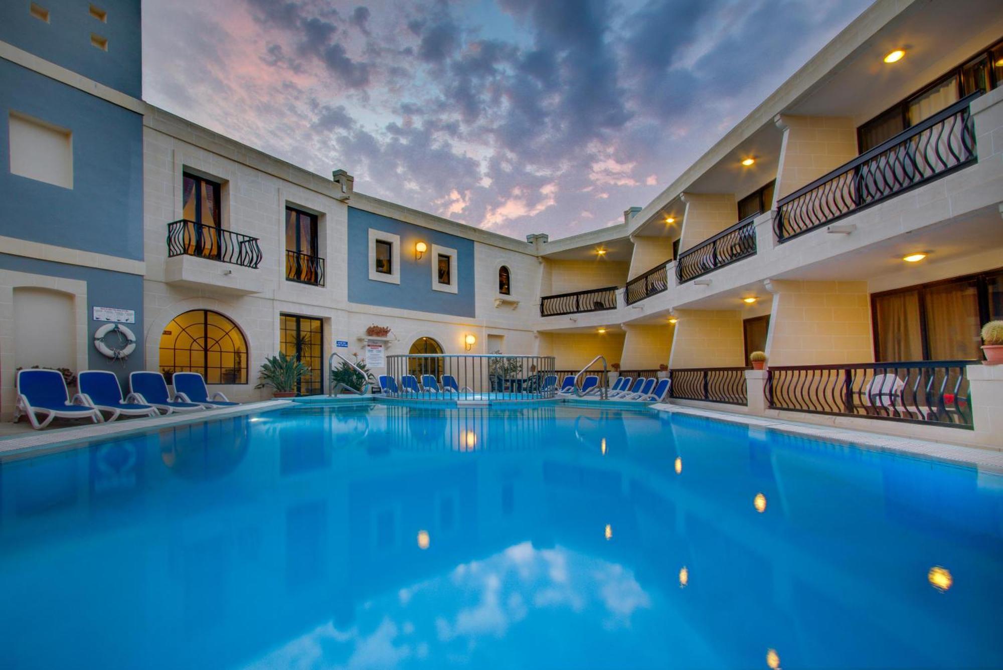 Pergola Hotel & Spa Mellieha Luaran gambar